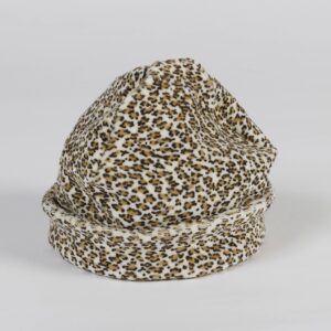 Gorrito aterciopelado QUEEN