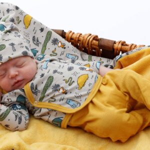 Bebé con Primera Puesta Beltin Newborn Noah Prematuro