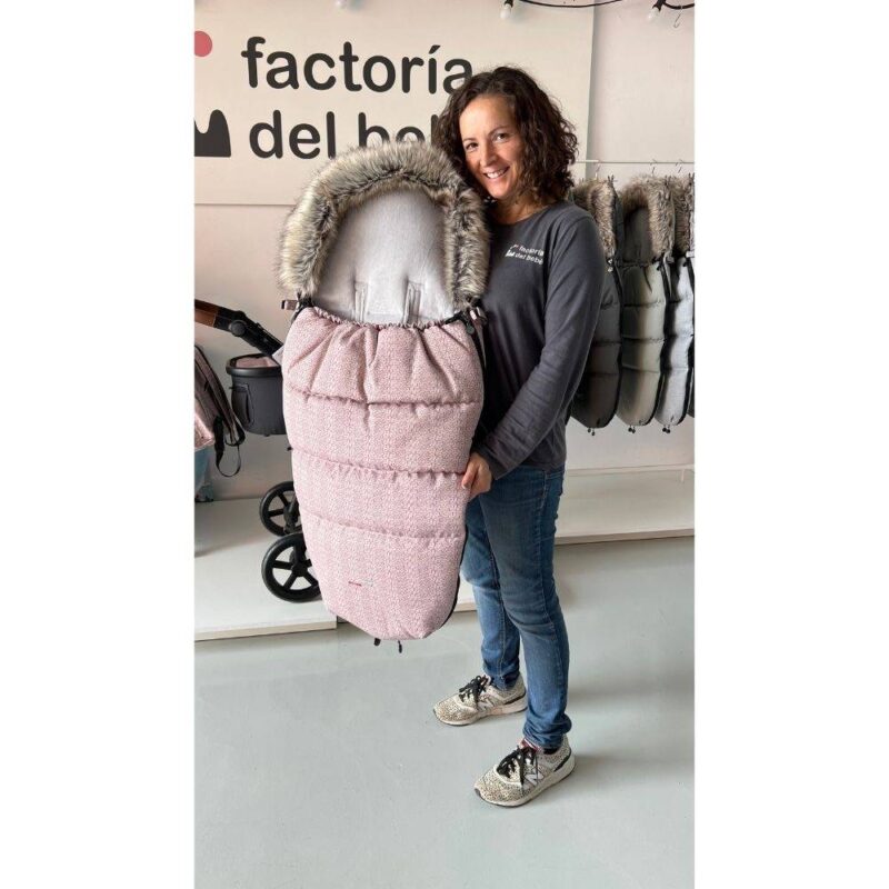 Saco Silla Footmuff Rose de Mast en Factoría del Bebé